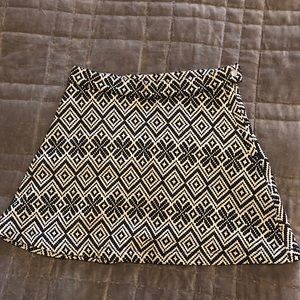 Chelsea and Violet Black and White Skirt